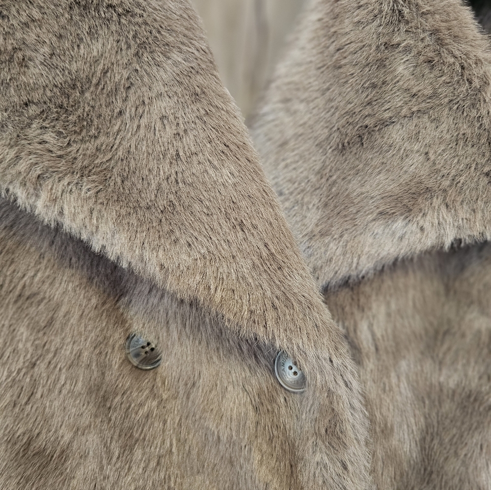 NWT Rebecca Minkoff Long Faux Fur Coat – Size M - Picture 13 of 16